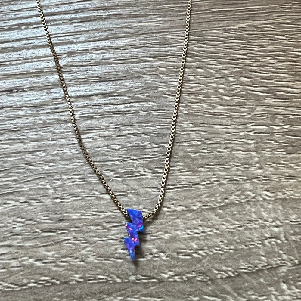 ⚡️ Mae Cargo Lightning Bolt Necklace sweat friendly